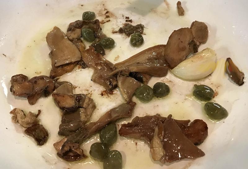 espaguetti-setas-y-alcaparras1