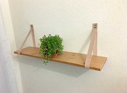 diy estantería madera y cuero nordicstyle