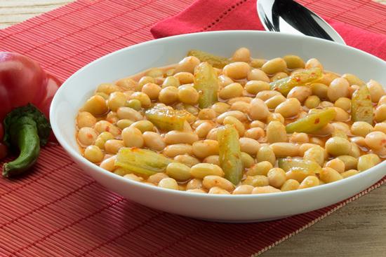 pochas con borraja Navarra, guisos tradicionales de España