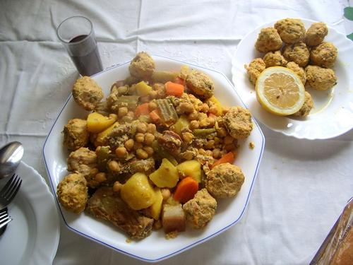 cocido con pelotas, guisos tradicionales de España