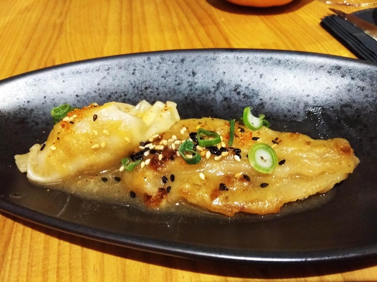 Dumplins de conejo guisado en su jugo