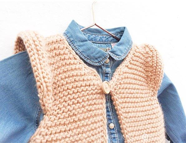 Cómo hacer un chaleco de punto de bebé con volantes en las mangas DIY - Tutorial y Patrón
