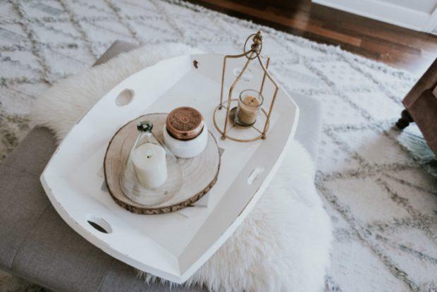 mesa de centro con puff