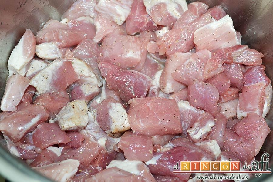 Magro de cerdo estofado, rehogar