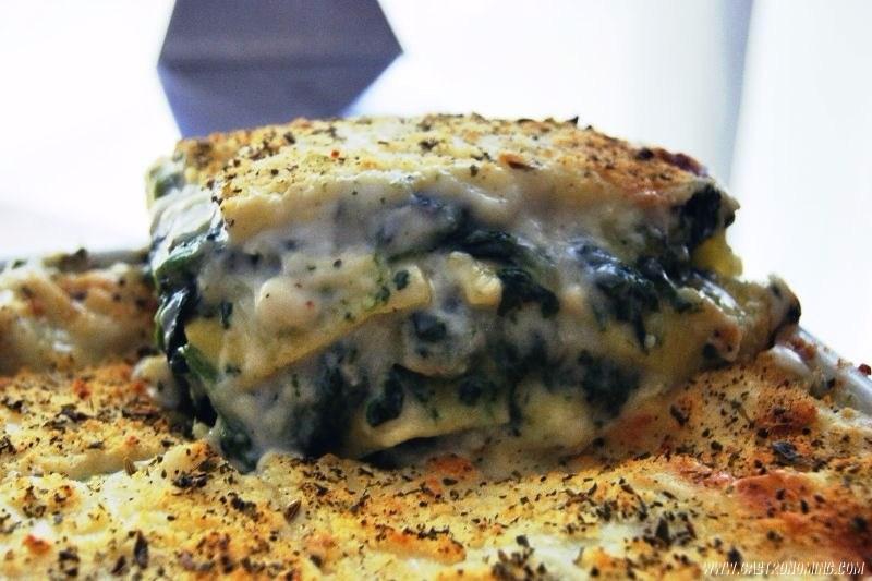 Lasaña de espinacas y gambas