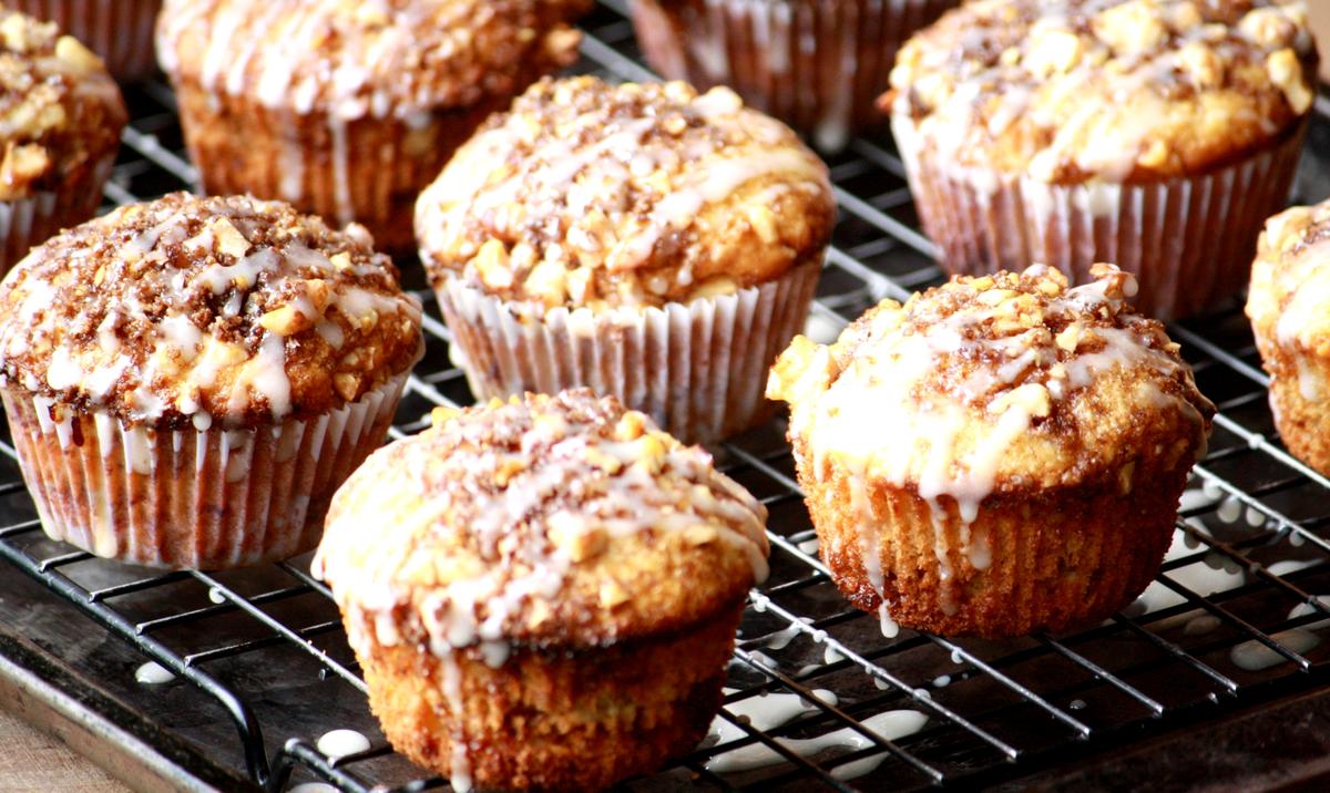 Muffins esponjosos con nueces y canela