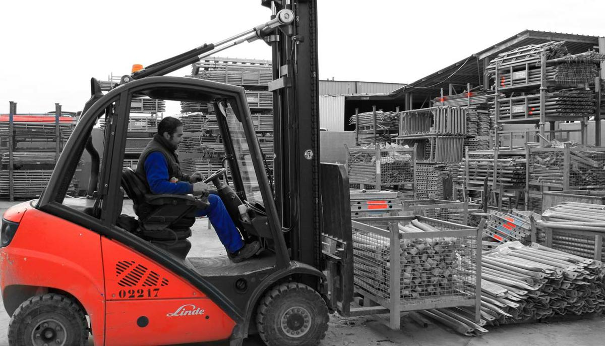 almacen de andamios tubulares