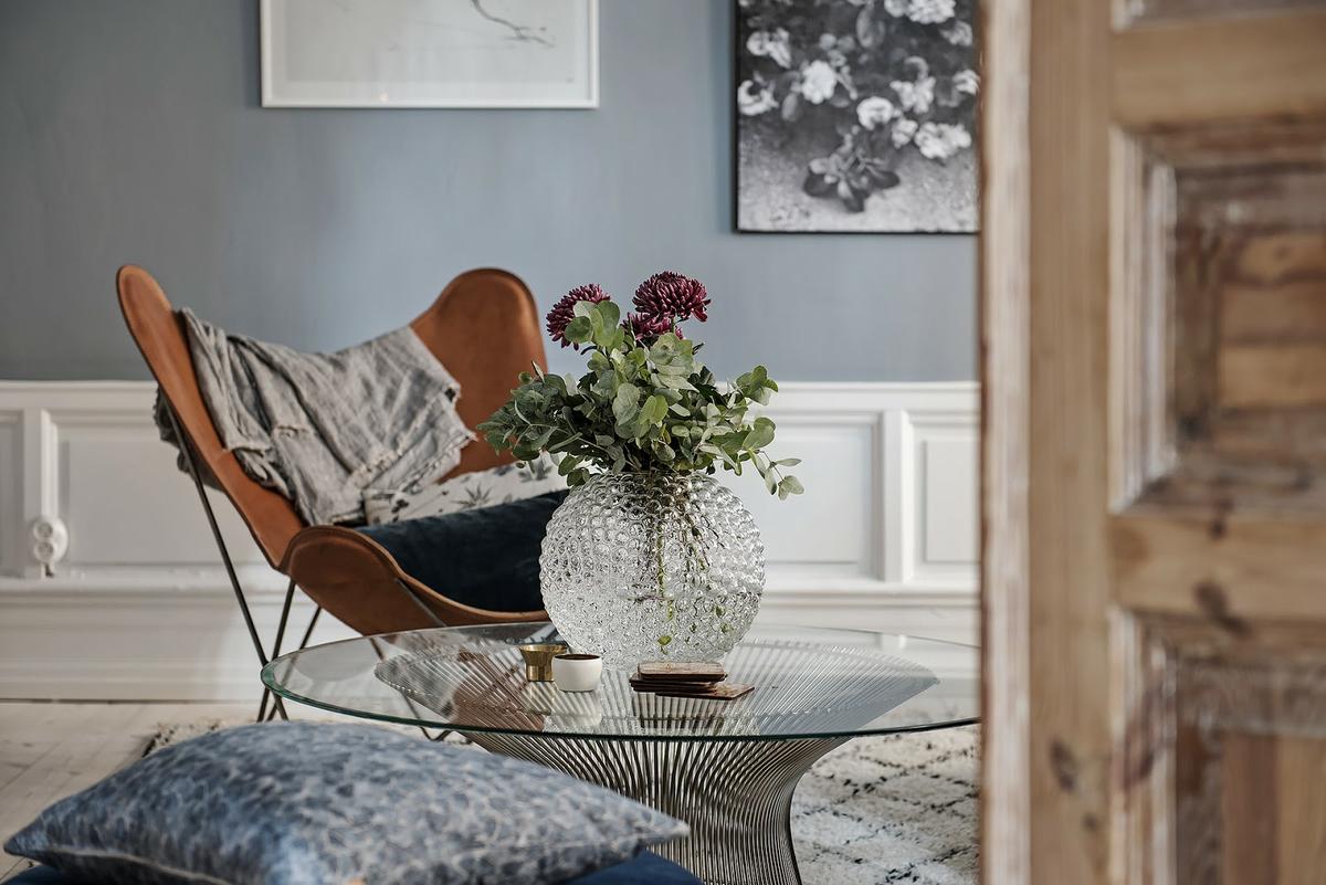 Un interior en azul con acento parisino | Decoración