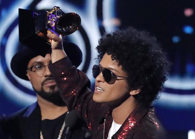 Bruno Mars triunfa en los Grammy 2018