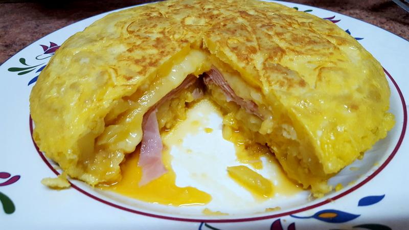 TORTILLA DE PATATA RELLENA