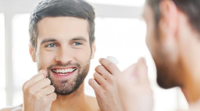 centro-dental-innova-clinica-dental-aviles-dientes-sanos-usar-hilo-dental