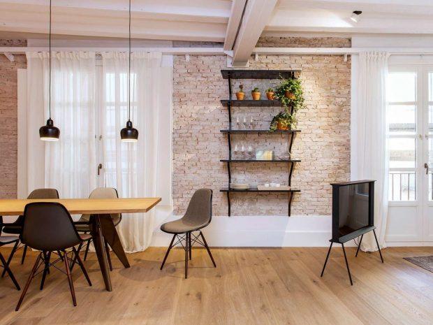 vivienda con paredes de ladrillo visto