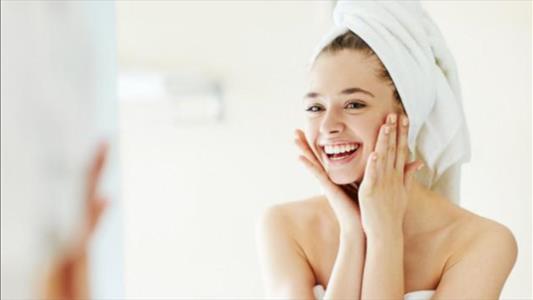 Que tienes que tener en cuenta al exfoliar la piel grasa