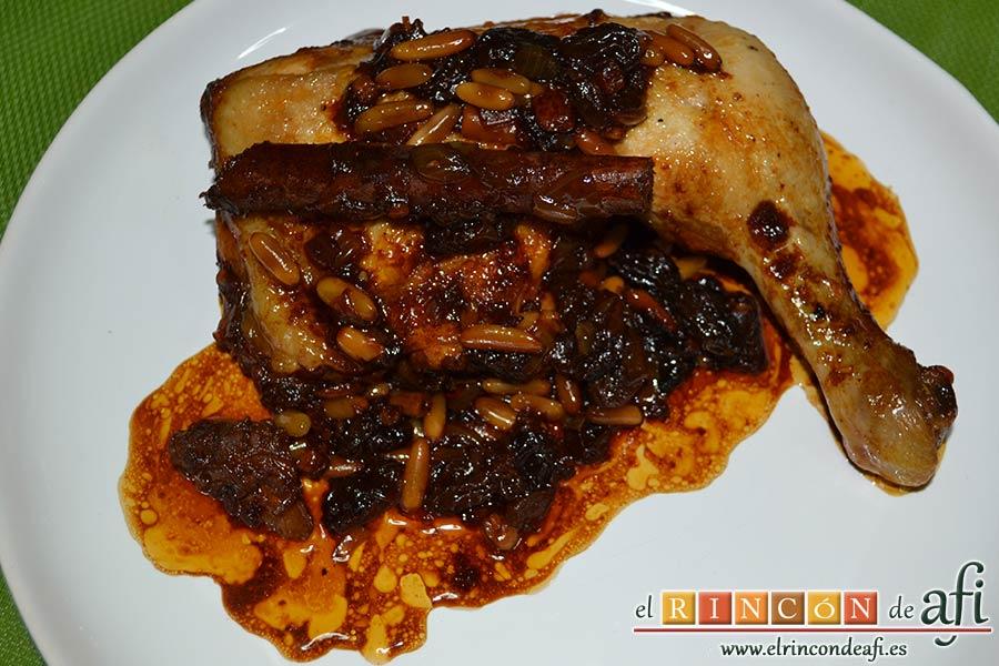 Pollo a la catalana, emplatar con la salsa