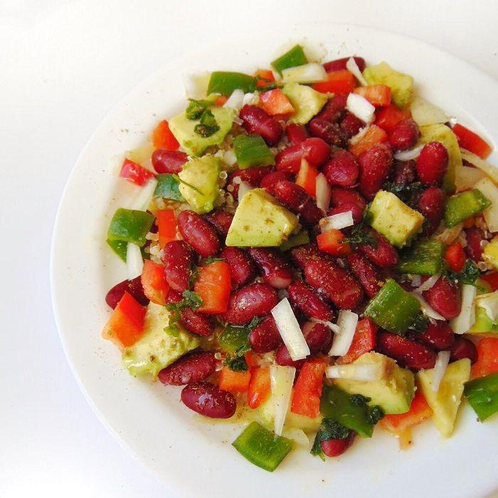 Ensalada fría de alubias rojas y quinoa