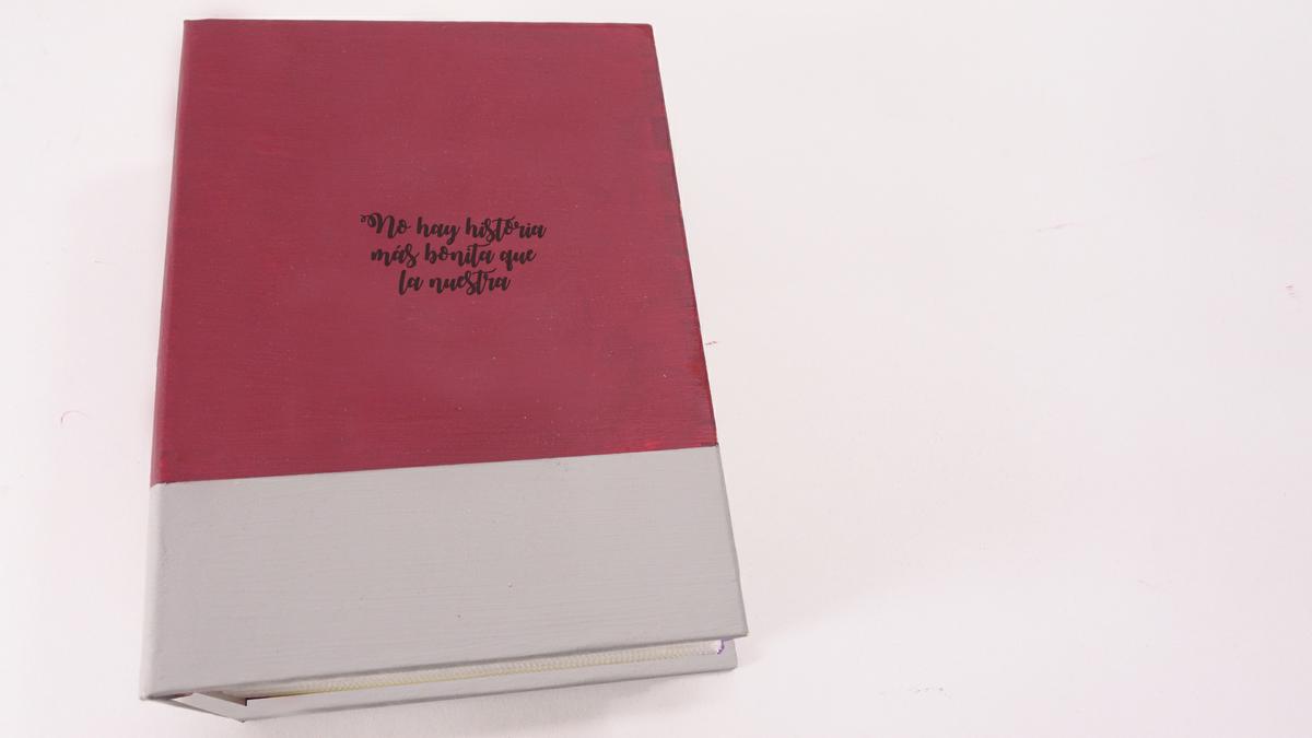 DIY ALBUM FOTOS PINTURA RASCABLE SAN VALENTIN.Imagen fija053