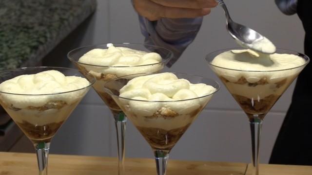 Primera capa Tiramisu en copa