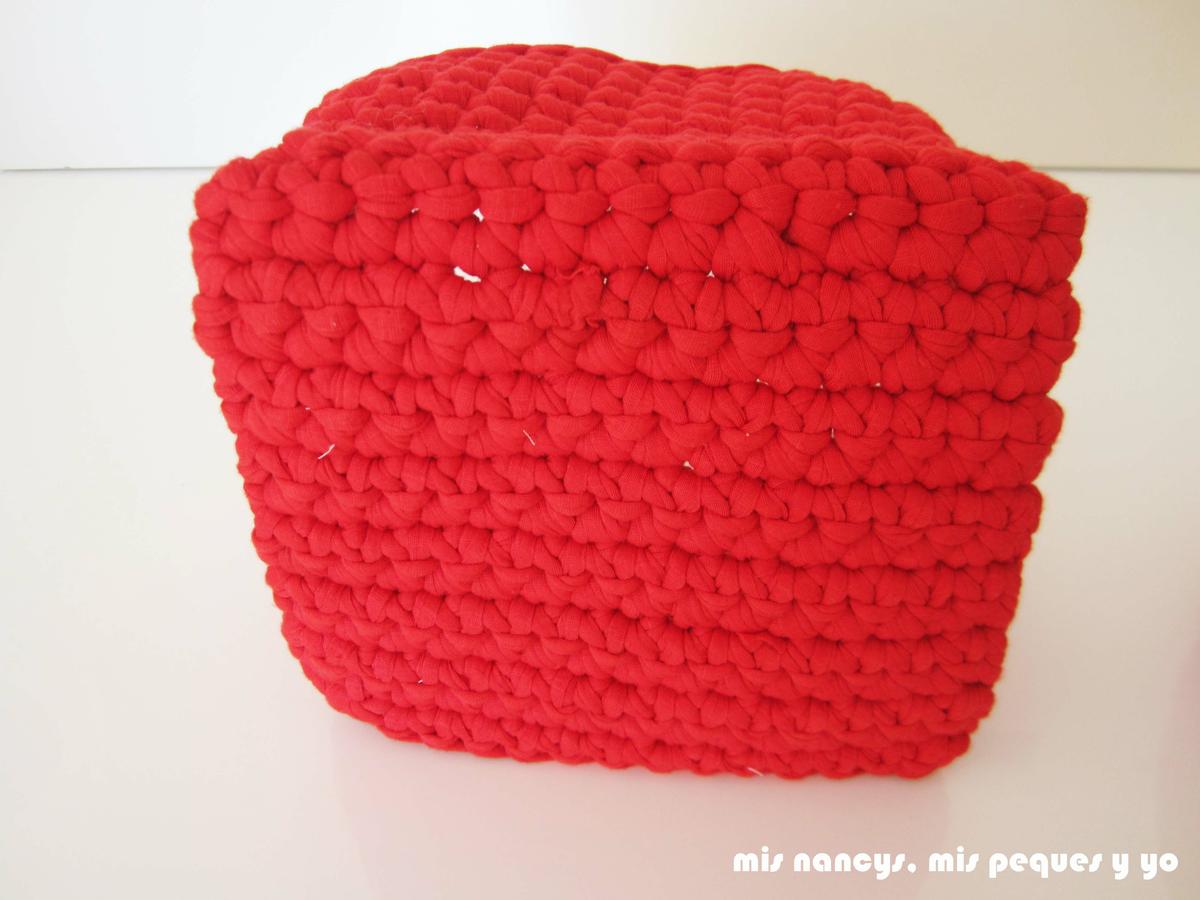 mis nancys, mis peques y yo, juego de dos cestas de trapillo cuadradas, detalle de la base