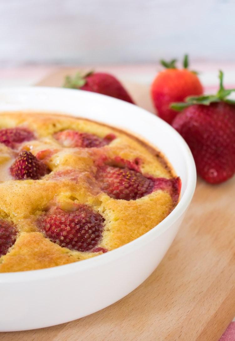 Receta de clafoutis de fresas en Maria Orsini