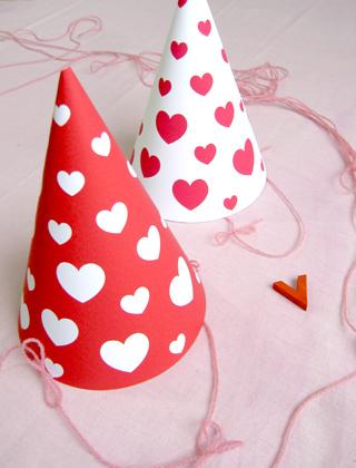 printable-party-hat-valentines
