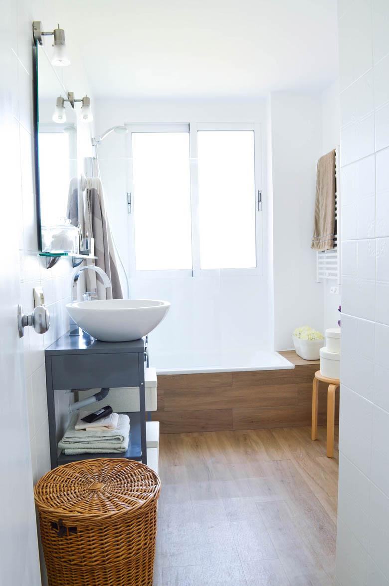 antes y despues, cambio de look, cuarto de baño, casa três, estilo nordico, pintura azulejos, leroy merlin, reciclar muebles, lavabo sobreencimera