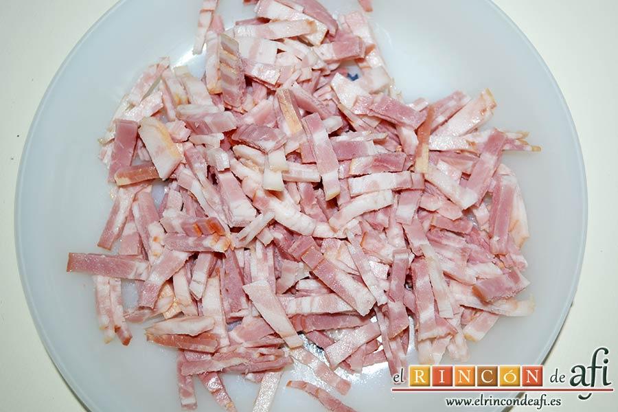 Tortitas de papas y bacon, trocear el bacon en tiritas