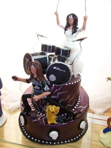 Tarta nupcial en boda rockera