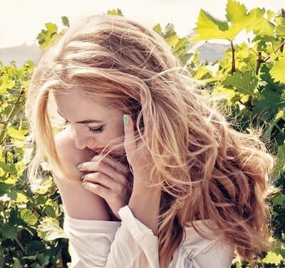 Cómo teñir el pelo para aclararlo