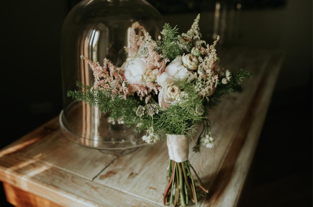 boda brasileña, destination wedding Spain, bodas en el campo, bodas con encanto, ceremonias civiles, bodas con estilo, ceremonia civil en el campo, ramo de novia by Tu Día Perfecto