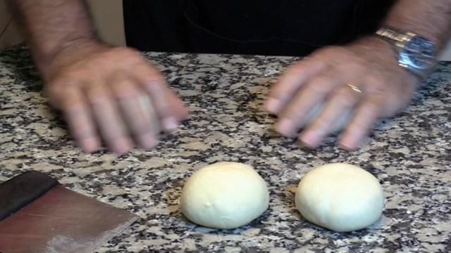 Hacemos bolas con la masa