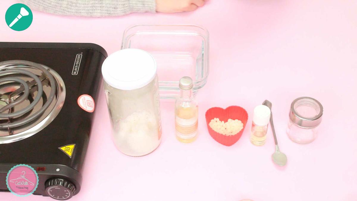 Aceites y esencias para preparar un bálsamo para labios