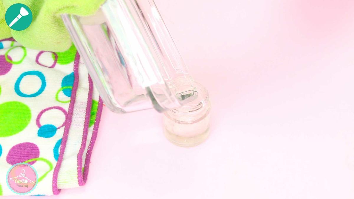 verter la mezcla en un recipiente limpio y desinfectado