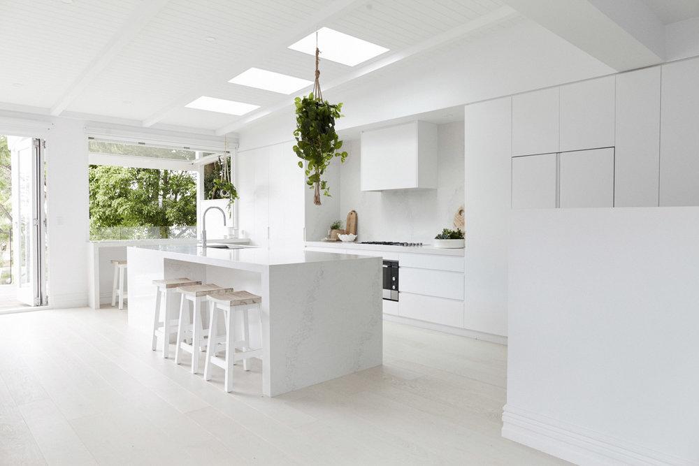 Antes_después_reforma_vivienda_de_estilo_Slow_Design_cocina-blanca-14