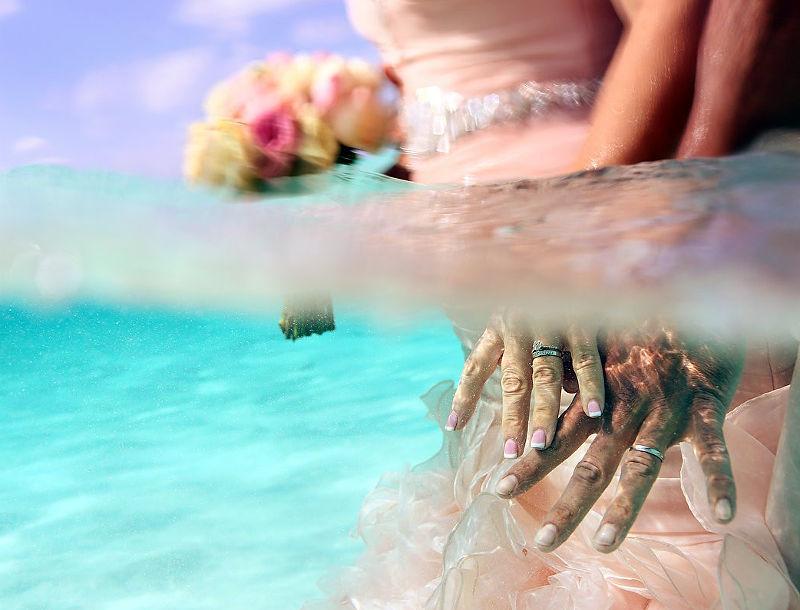 Una boda bajo el agua