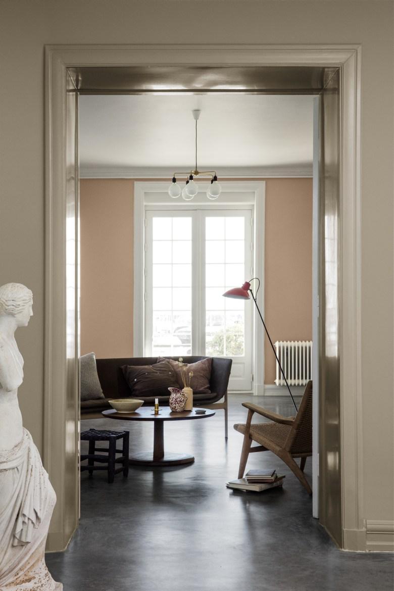 Jotun_10966_Almond Beige_20047_Blushing Peach