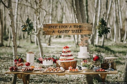 Los dulces de una boda en el bosque