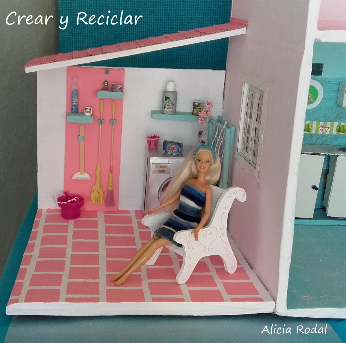 Ampliación de la casa de muñecas La solana y el garaje DIY 