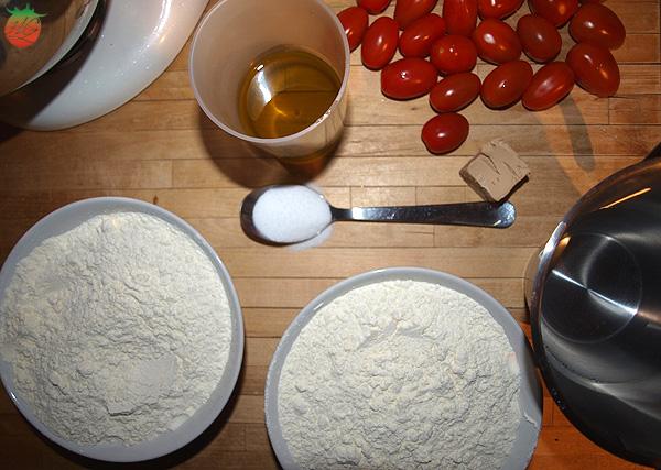 Ingredientes Focaccia de tomate y albahaca