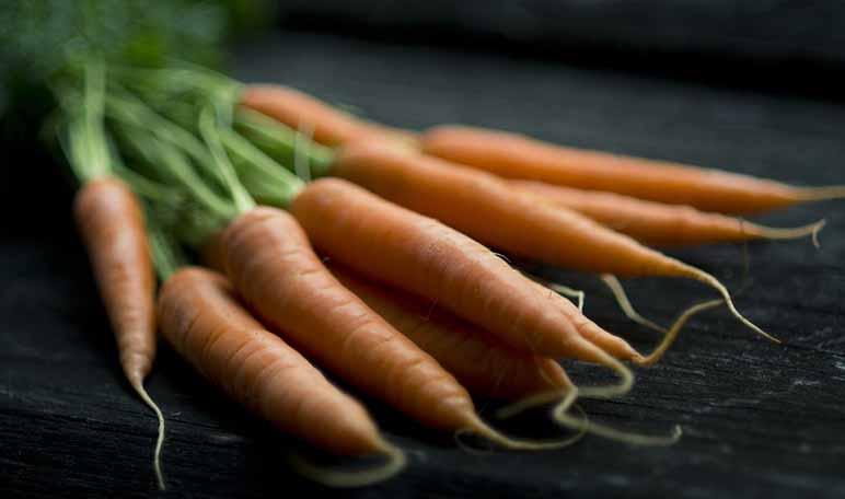 Batido de frutas y verduras para una piel limpia y luminosa