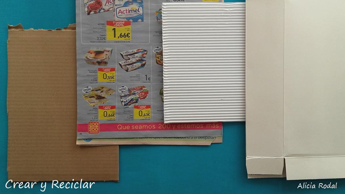 Chimenea o estufa a leña para muñecas con reciclaje DIY