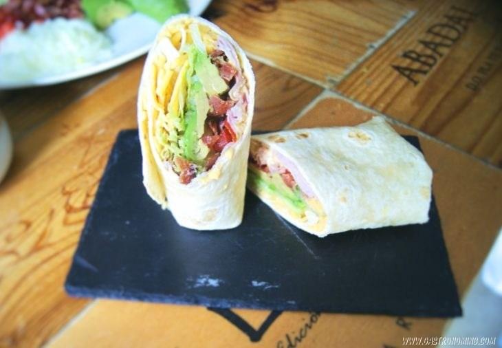 club wraps con mayonesa de sriracha