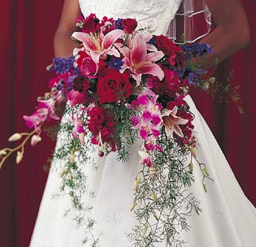 Ramo de novia gigante asimétrico