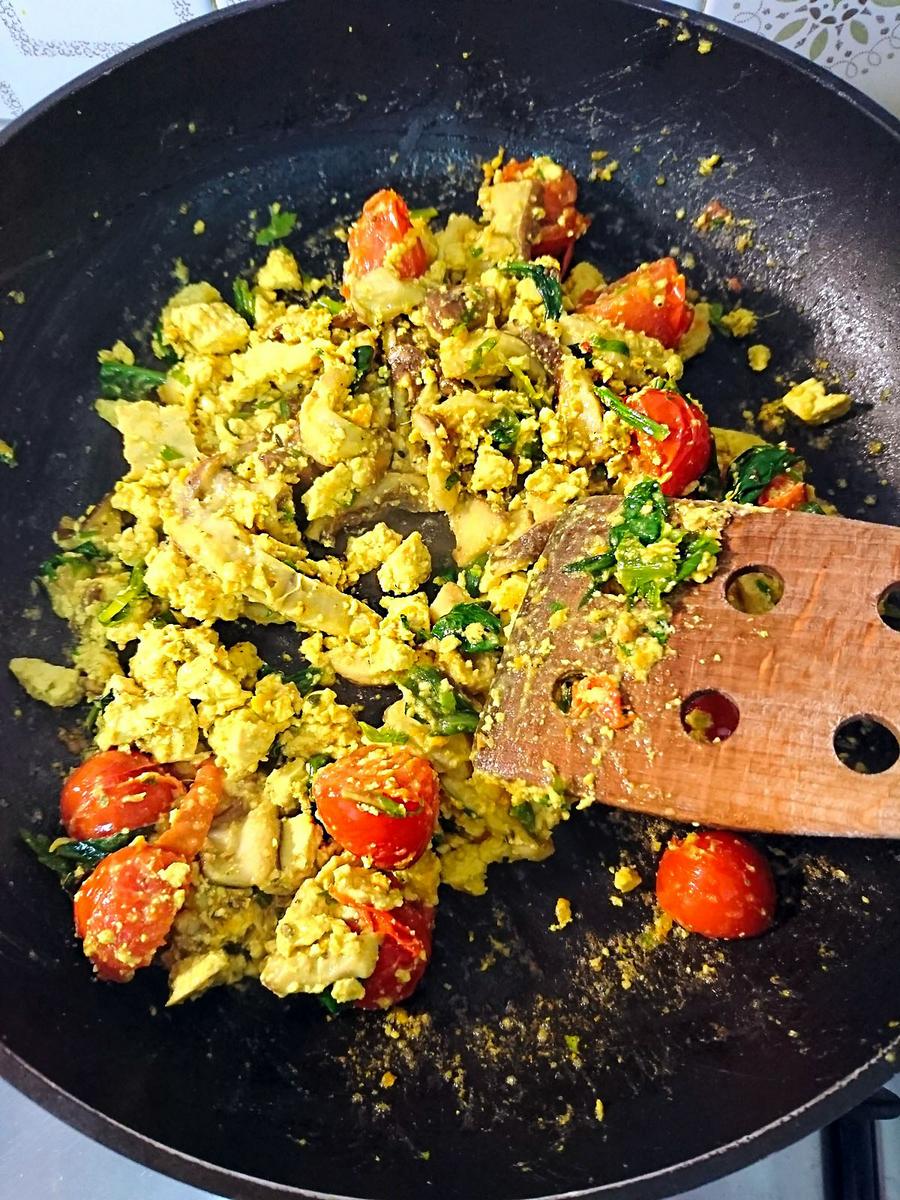 Revuelto de Tofu | sonrisavegana.com