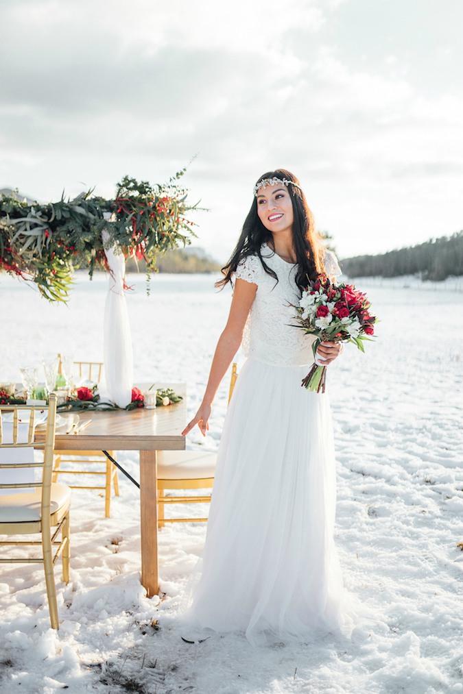 winter love elopement laiatq