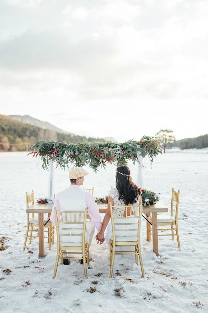 winter love elopement laiatq