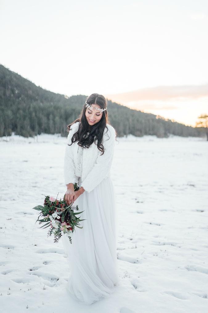 winter love elopement laiatq