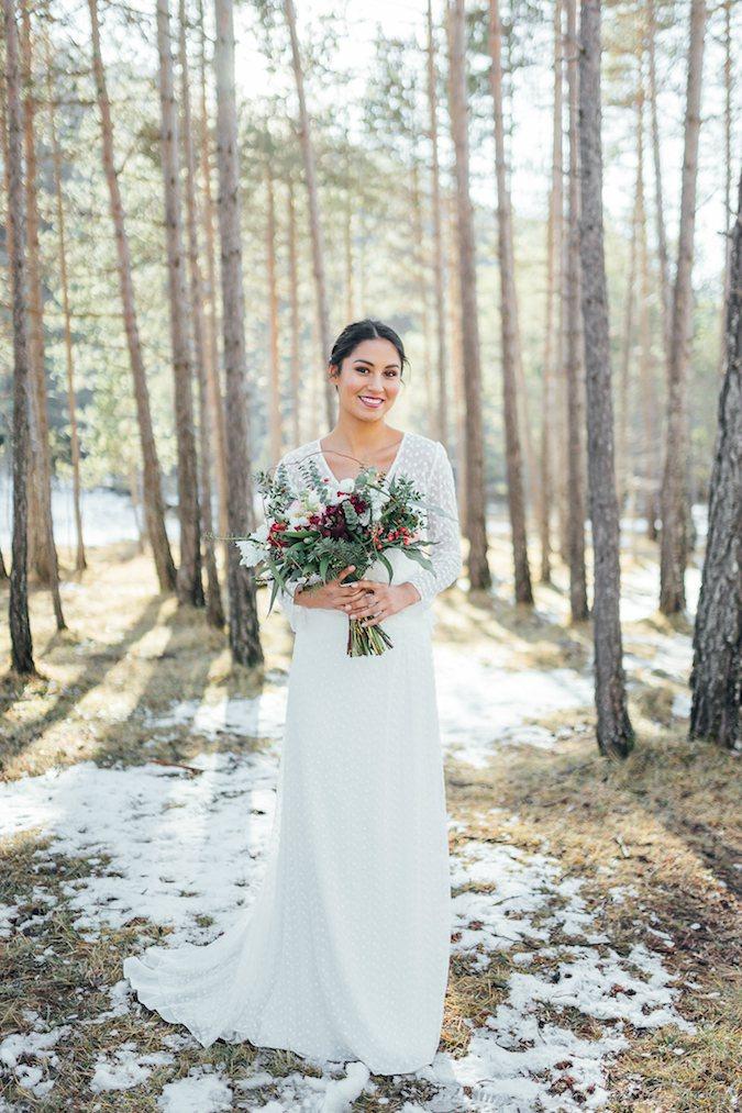 winter love elopement laiatq