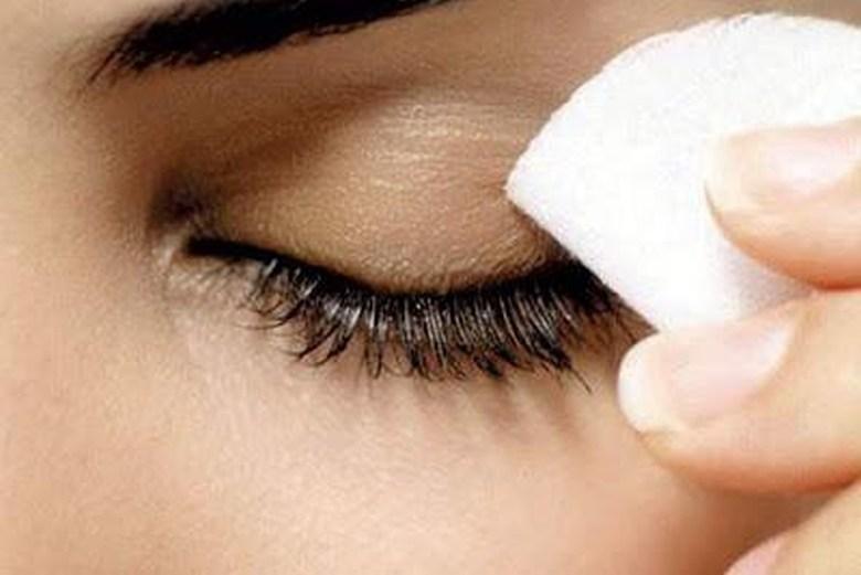 desmaquillar-ojos