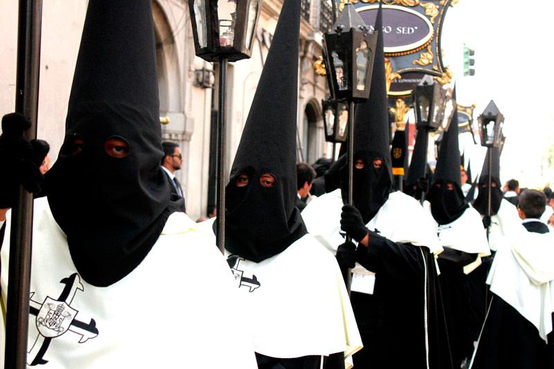 ropa procesion semana santa