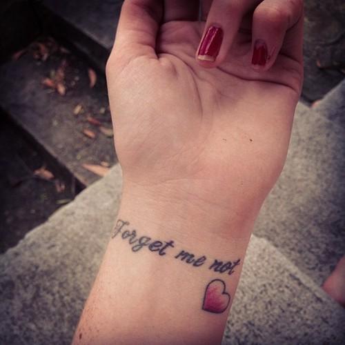 Tatuajes, Tatuadores y amantes de los tatuajes Tatuajes de frases y corazones Símbolos 